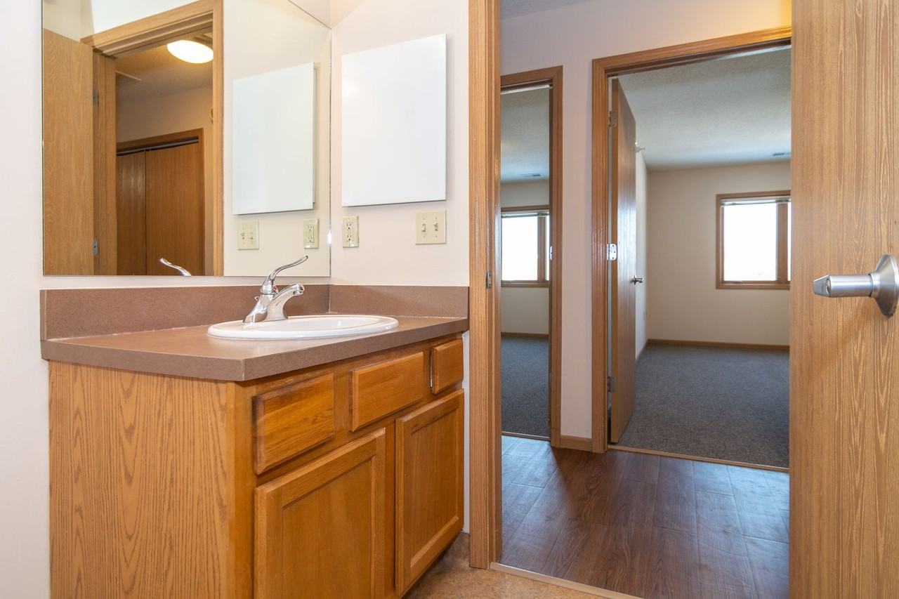 Salem Village Apartments - Photo 5 of 22