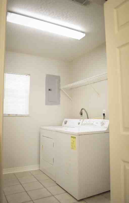 Richland Duplexes - Photo 4 of 11