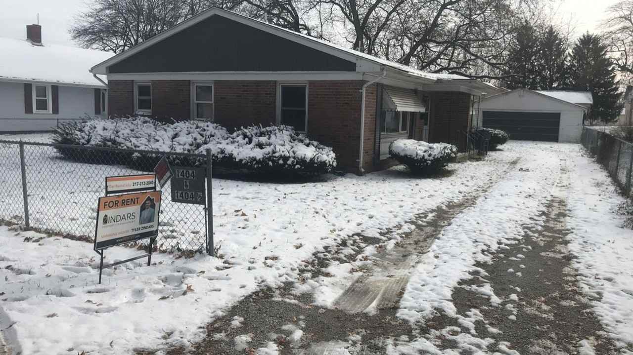 Lape Street Duplex - Photo 2 of 9