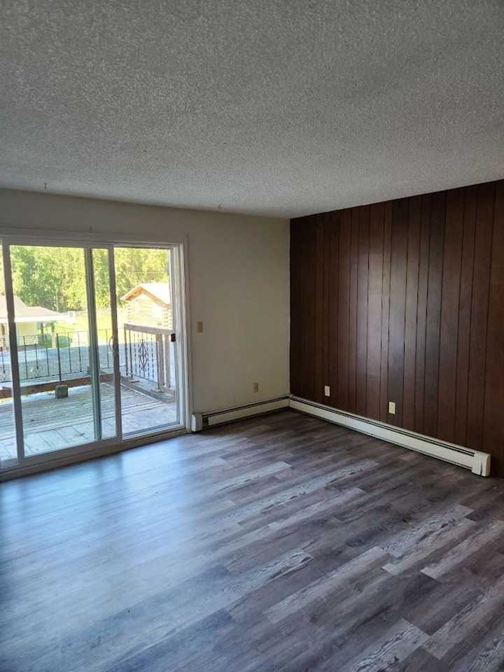 3505 Iowa Street - Photo 3 of 10