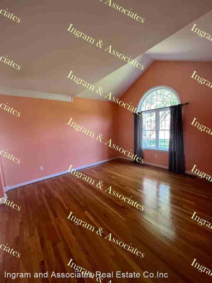 11837 Club Ridge Dr - Photo 3 of 34