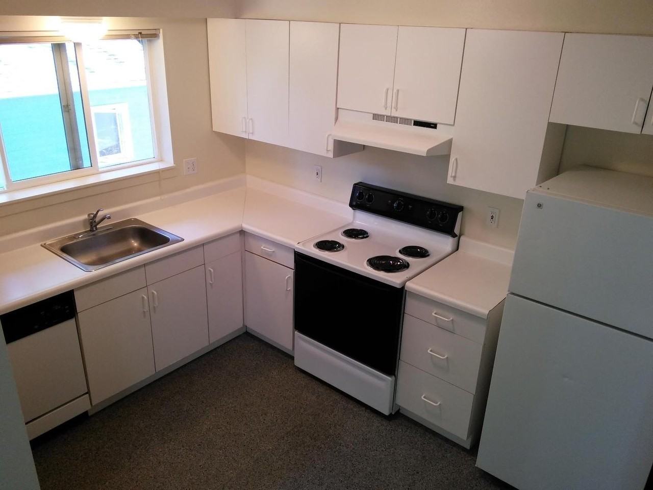 539 Nw 21st St - Photo 6 of 16