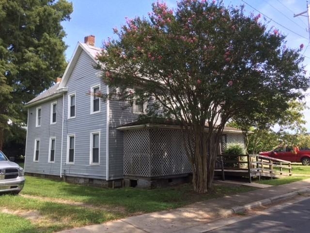 404 Pearl Street - Photo 2 of 9