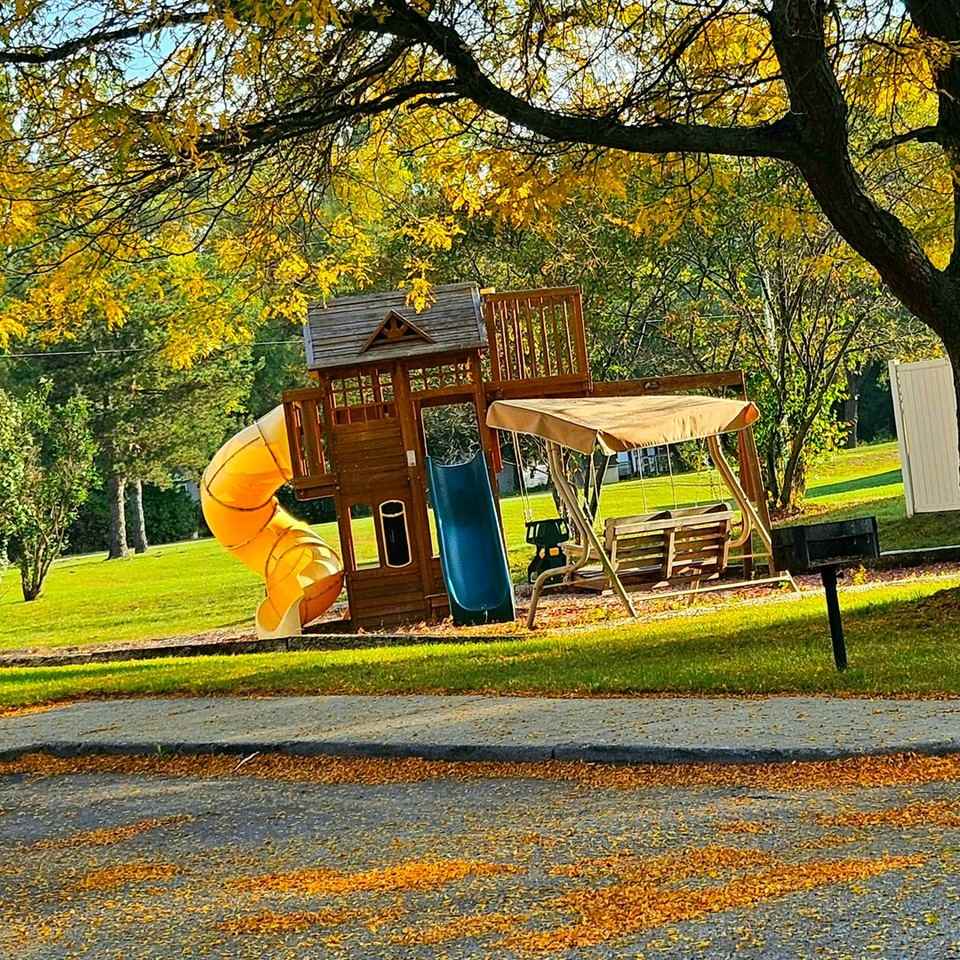 Beaverton Village Apartments - Photo 6 of 12