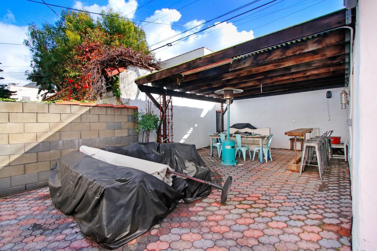 1020HIP - Photo 3 of 4