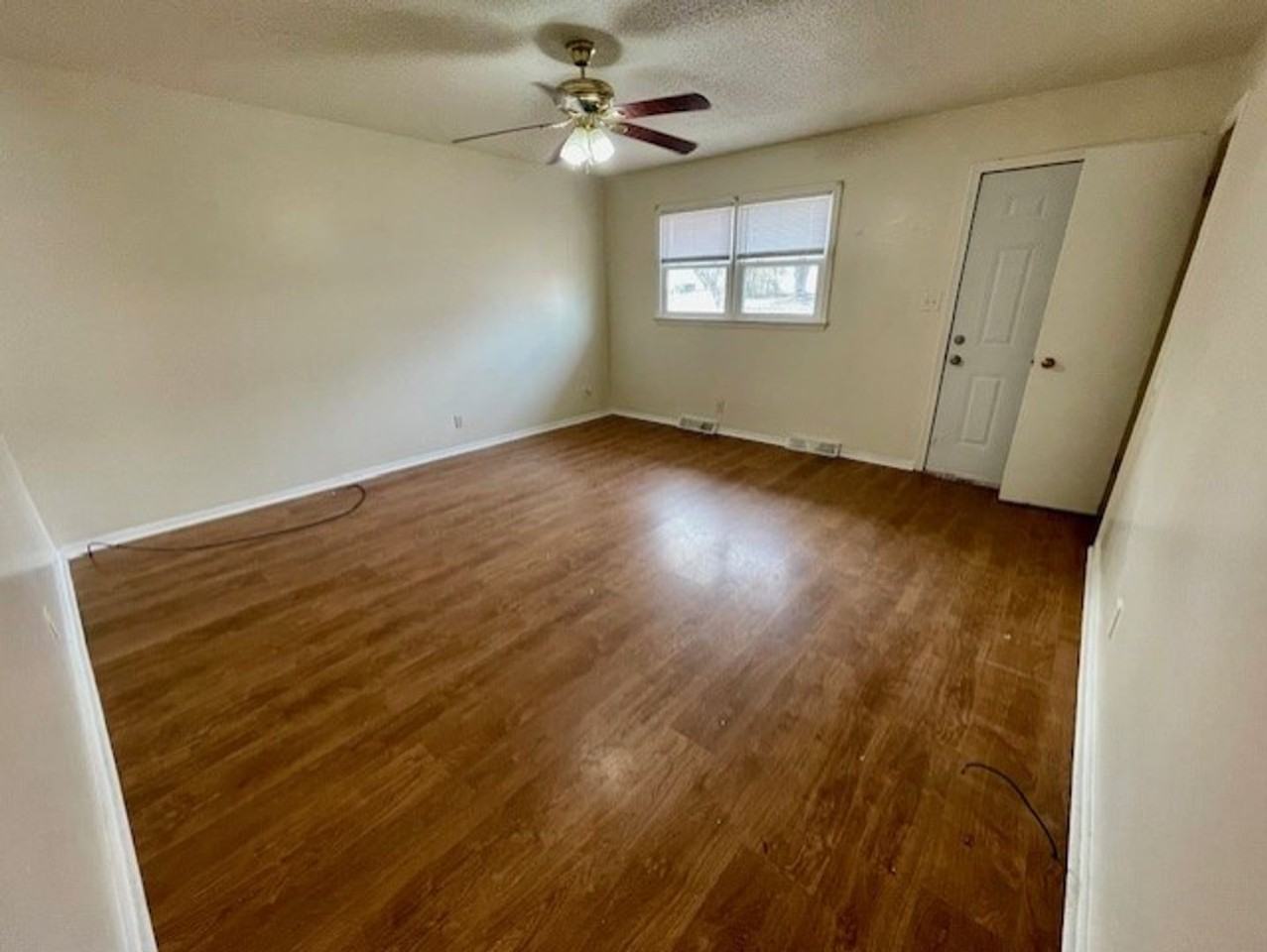 Kelly6006 - Photo 2 of 17