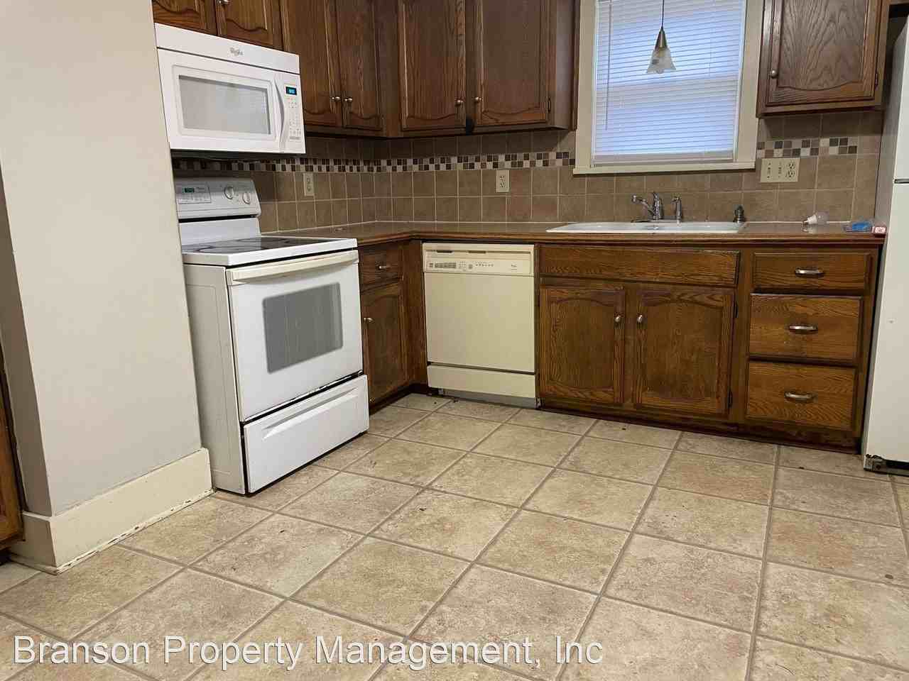 534 S Estelle St - Photo 3 of 8