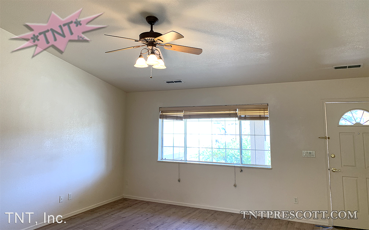 7124 N Valley Vista Rd - Photo 2 of 12