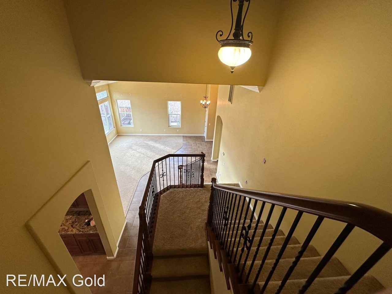 1530 Wyatt Ct - Photo 2 of 10