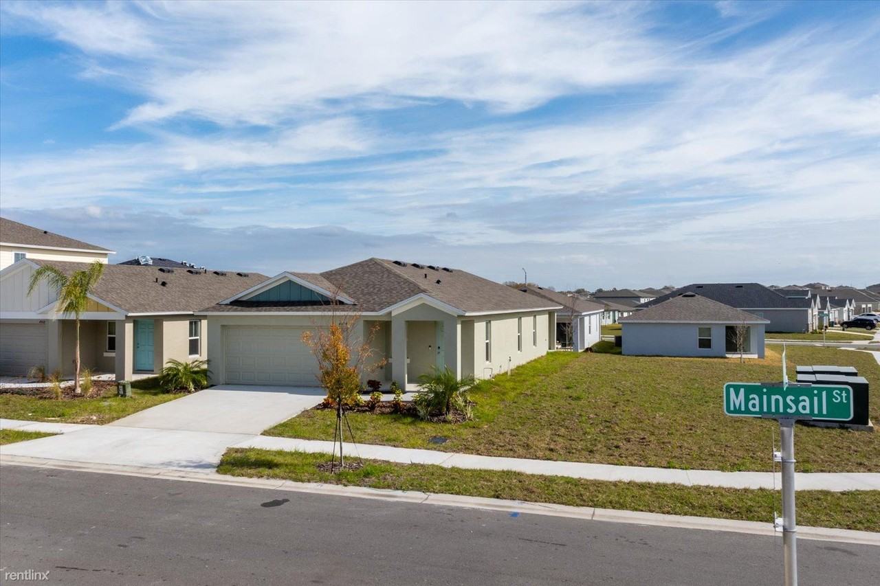 4904 Mainsail St - Photo 3 of 22