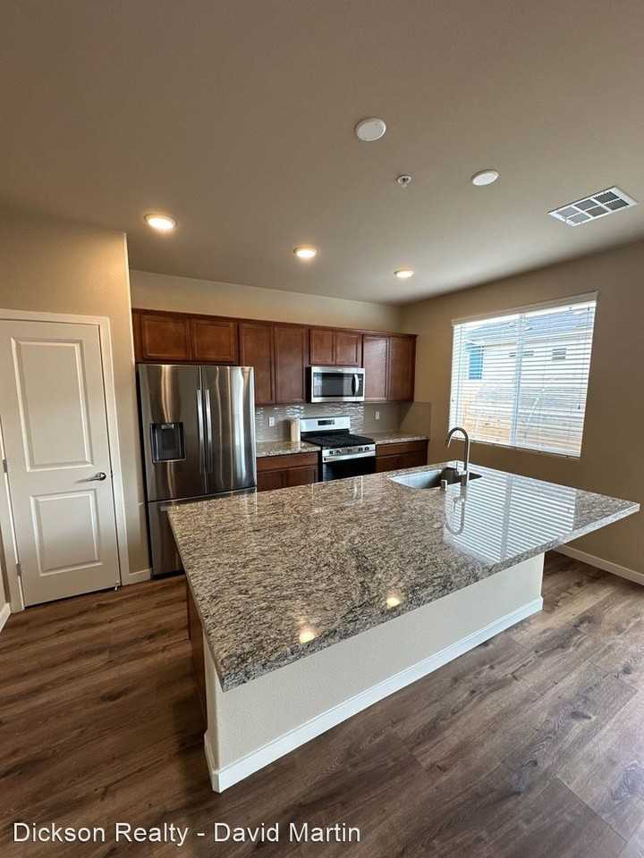 4932 Cavestone Rd - Photo 3 of 21