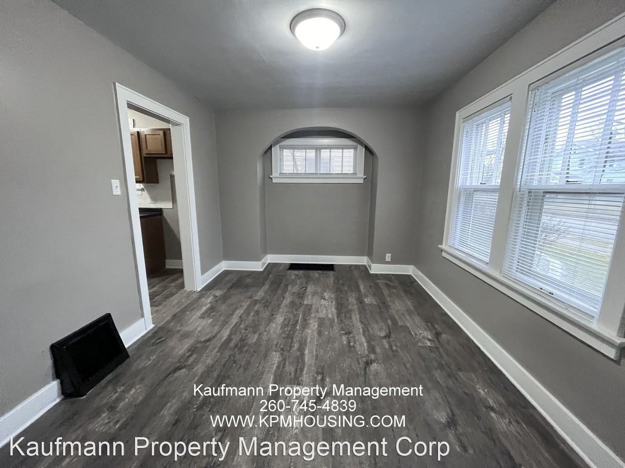 3118 Central Dr - Photo 3 of 11