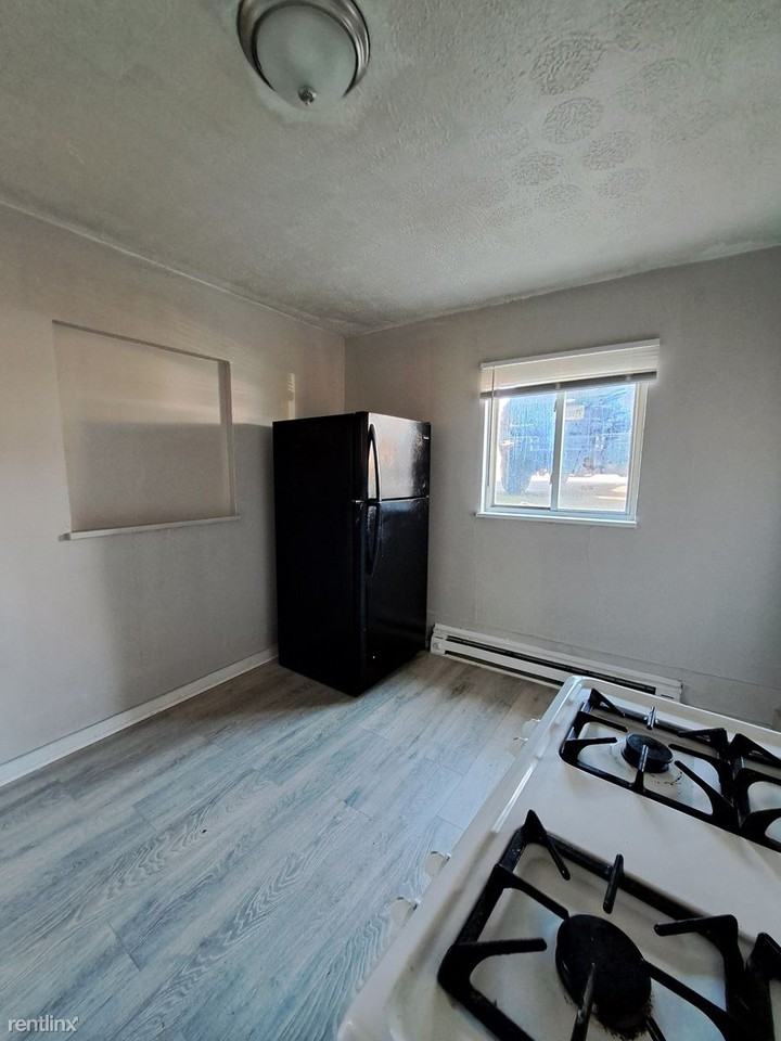 49 Burkhardt Ave #1 - Photo 2 of 7