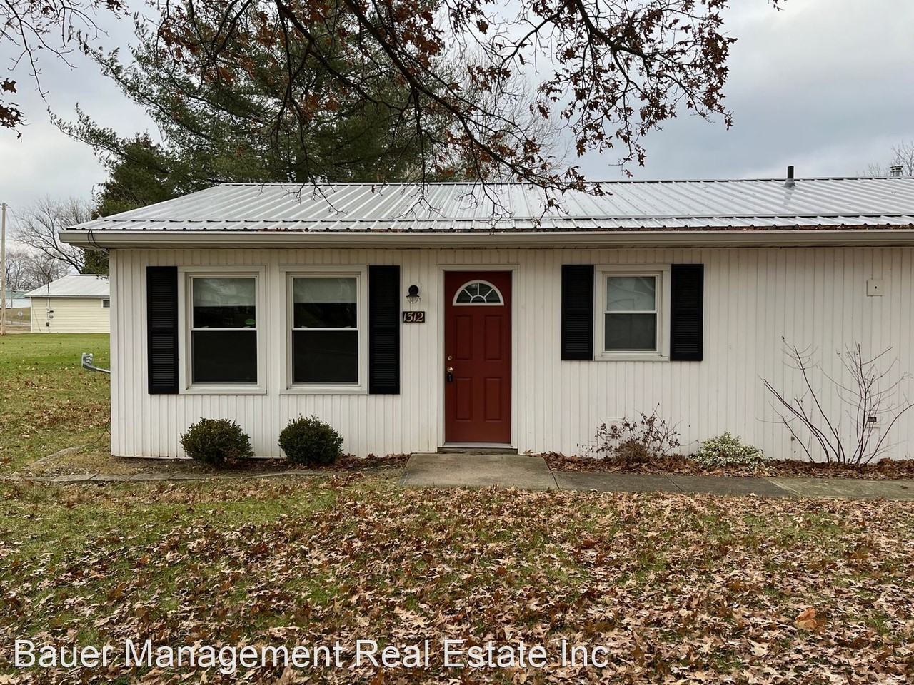 Lake Drive Apts (Bailey Lakes) - Photo 3 of 30