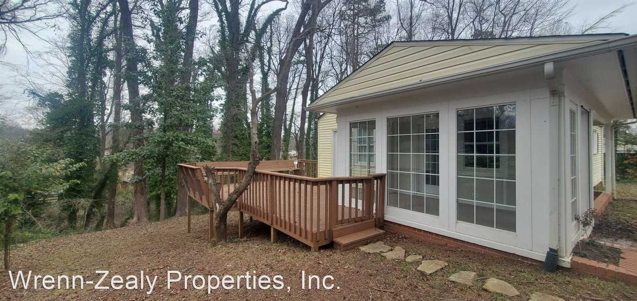 3400 Wilshire Dr - Photo 3 of 10