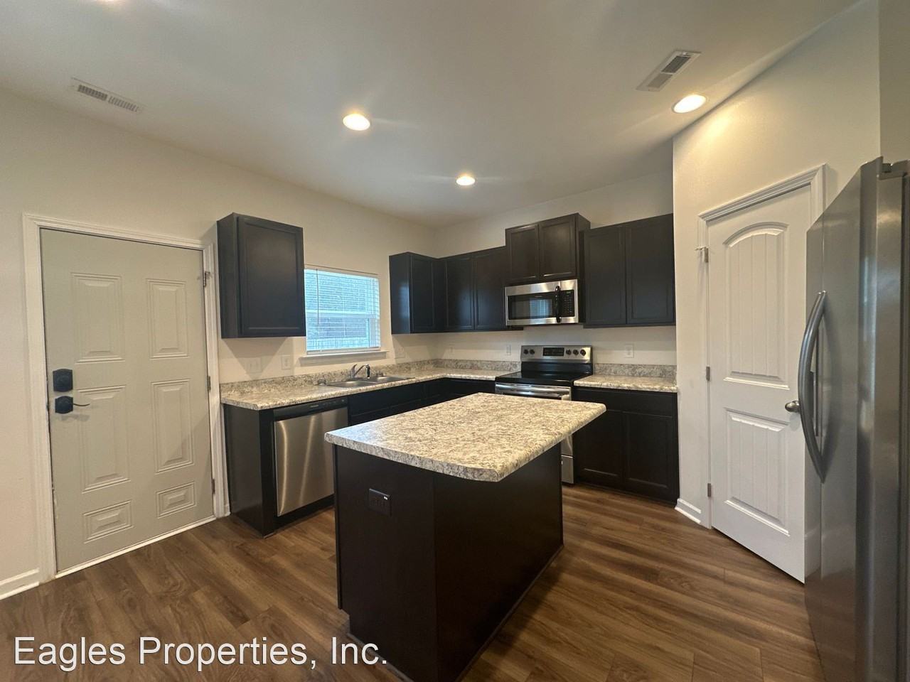 224 Timberline Oak Dr - Photo 2 of 20