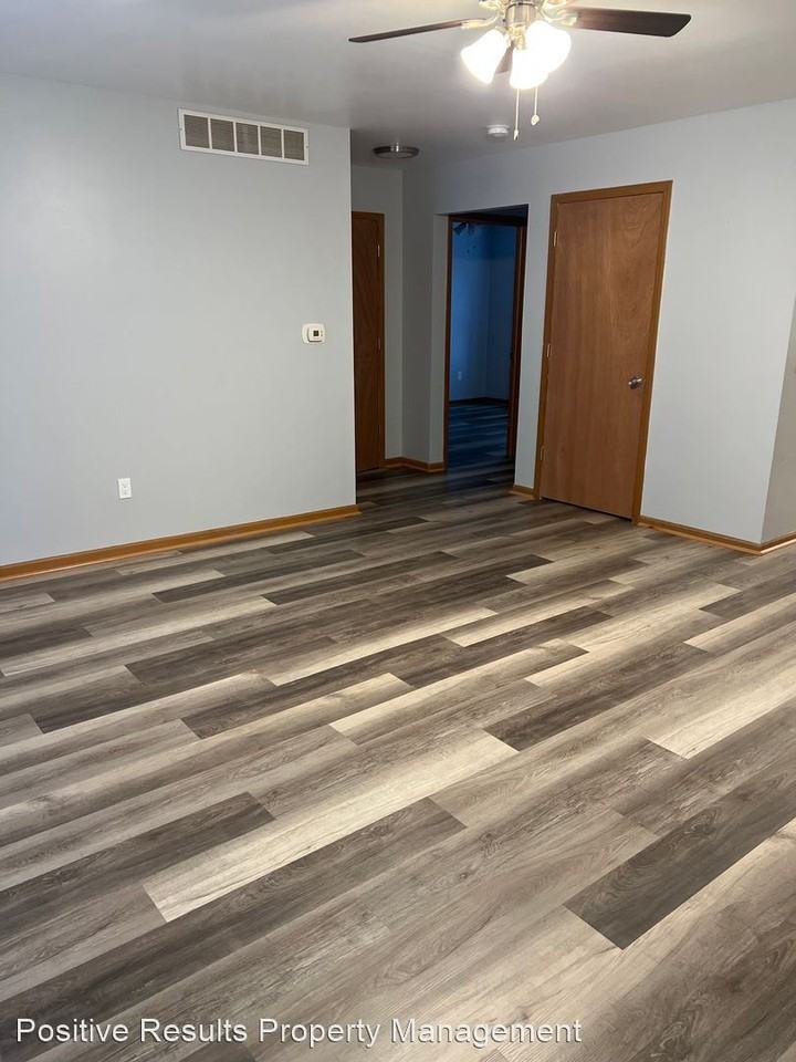 815 Becky Ct. - Photo 3 of 9