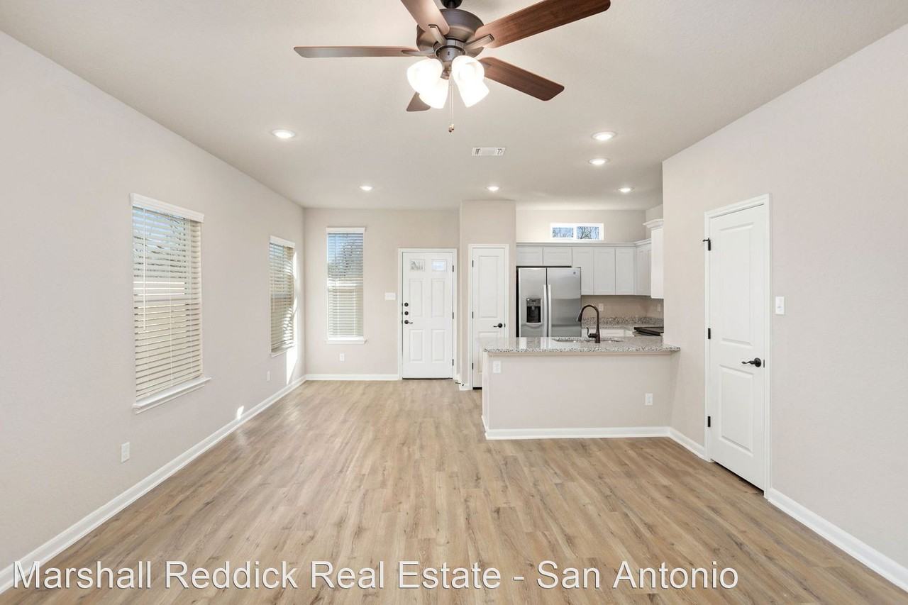 811 Soria Place - Photo 3 of 30