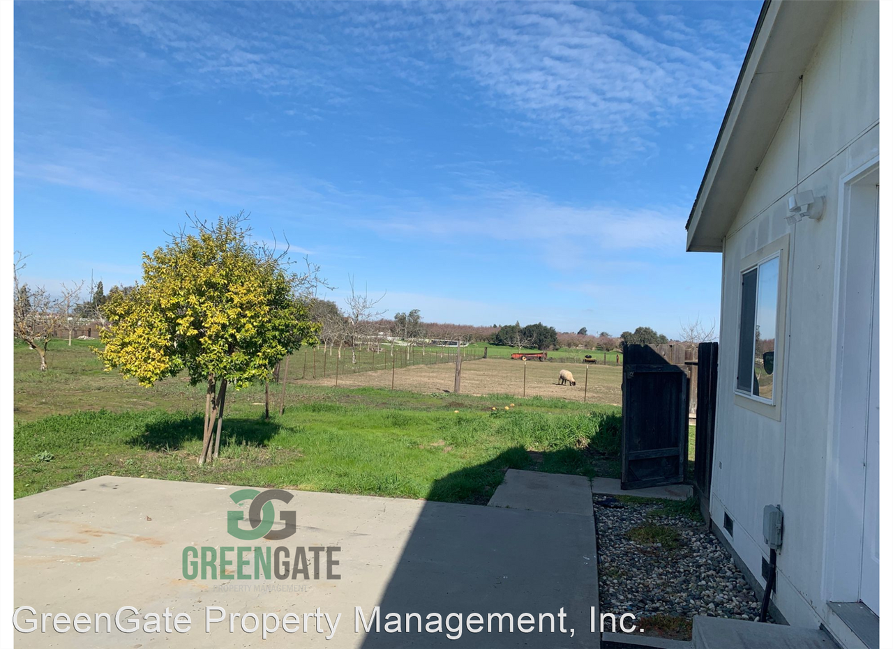 30255 Hall Rd - Photo 3 of 50