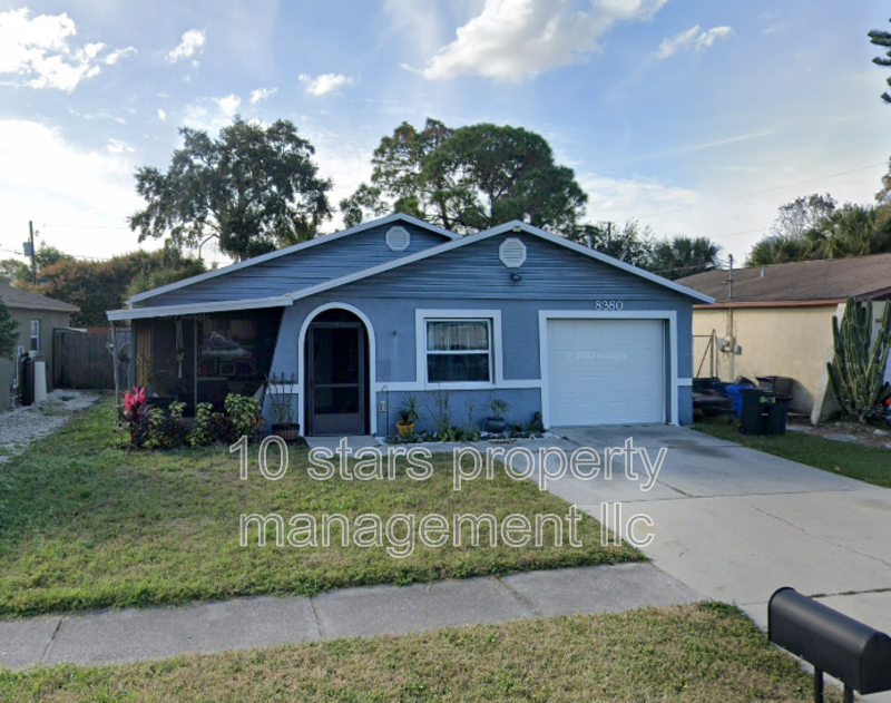 8380 45th St N - Photo 3 of 40