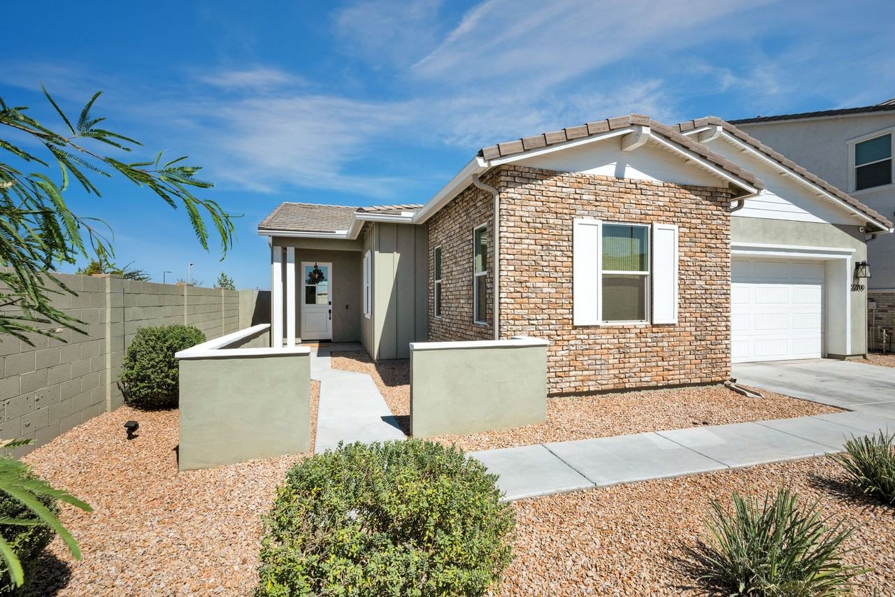 22700 E Arroyo Verde Dr - Photo 2 of 35