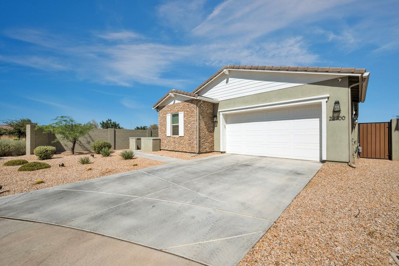 22700 E Arroyo Verde Dr - Photo 3 of 35