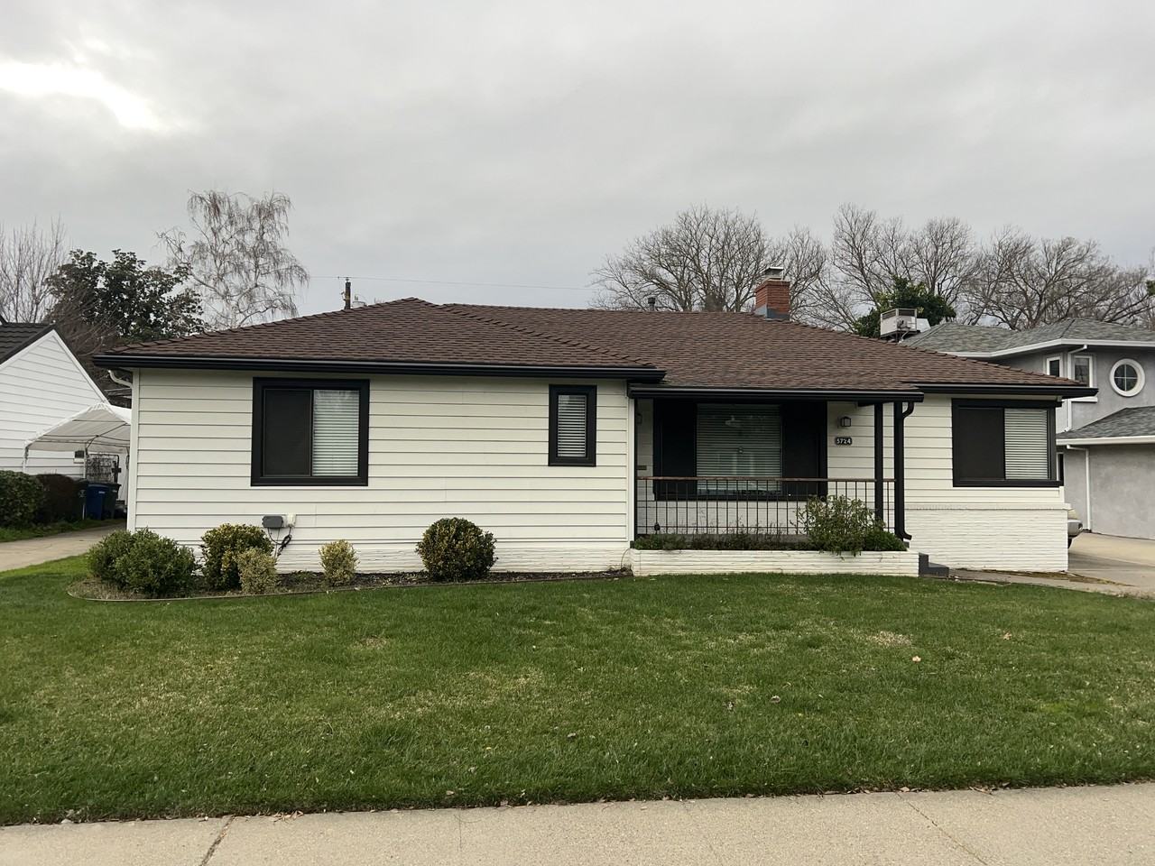 5724 Callister Ave - Photo 2 of 38