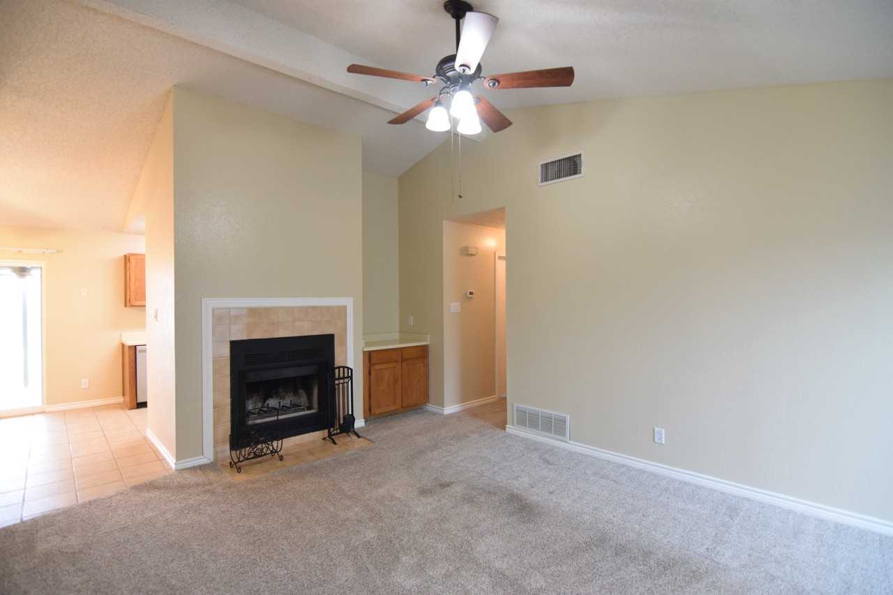 2604 Hemlock Dr - Photo 7 of 18