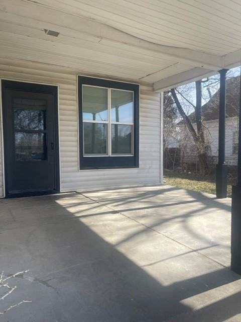 1530 S Topeka Ave - Photo 2 of 28