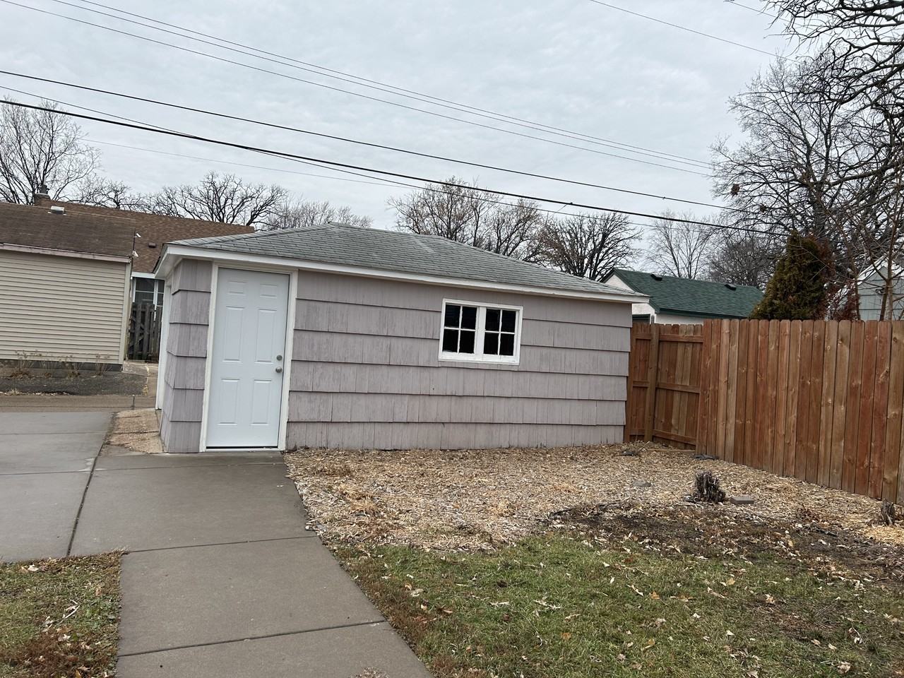 7120 Harriet Ave - Photo 4 of 19