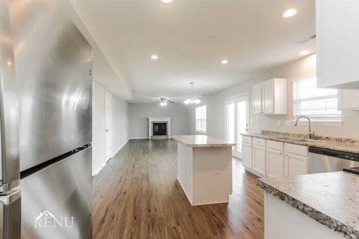 413 Youngs Creek Ct - Photo 3 of 17