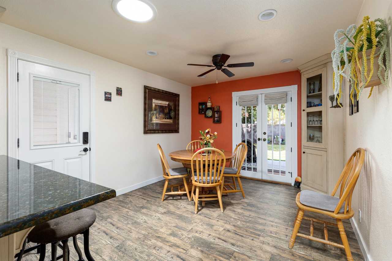 1306 West 11th Street #HOME - Photo 3 of 18