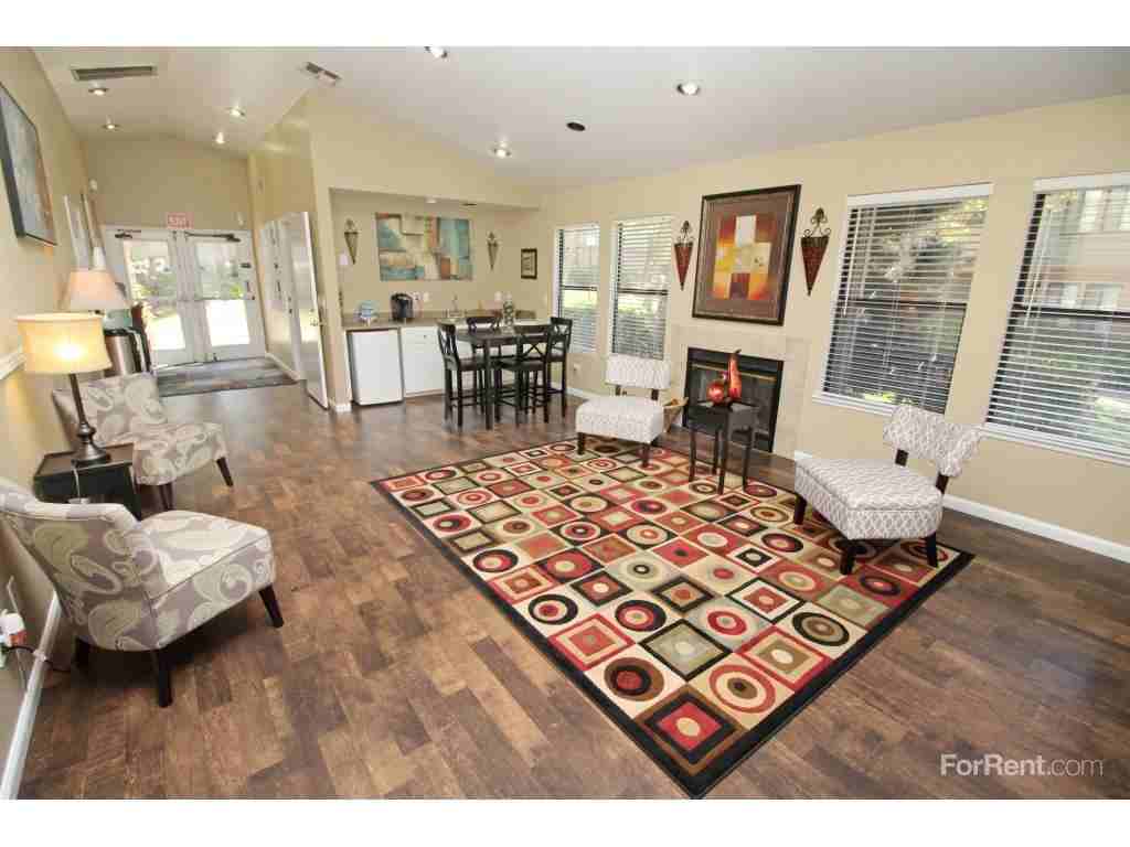 Heritage Oaks Apts. - Photo 2 of 17