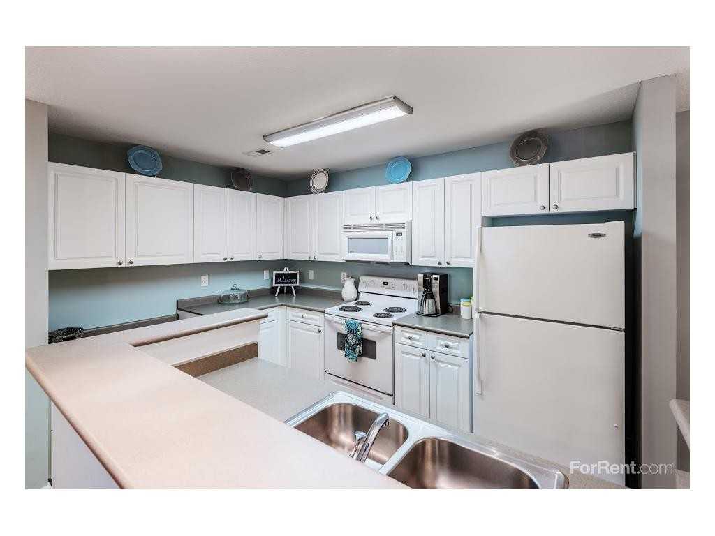 Alta Shores - Photo 3 of 19