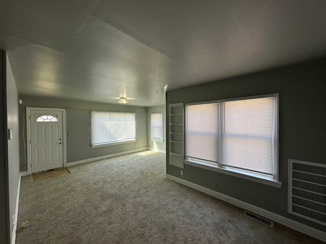 607 South Santa Fe Avenue - Photo 3 of 14
