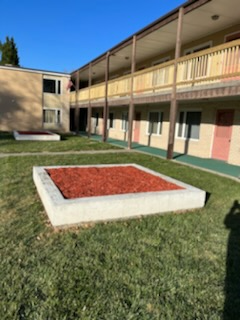 1004 18th St #C207 - Photo 3 of 9