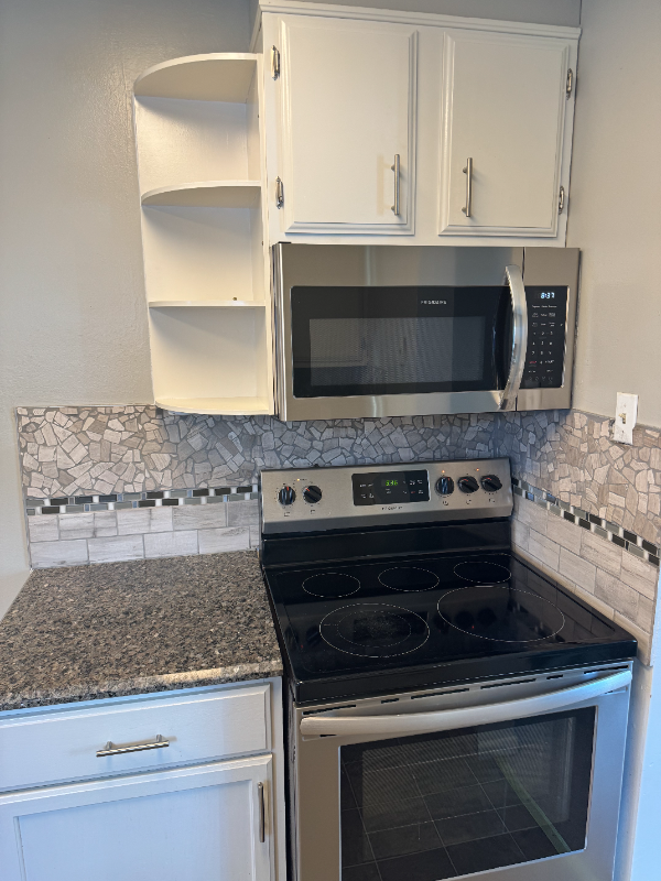 124 1st Ave - Photo 3 of 19