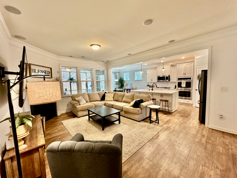 1134 Baldwin Dr - Photo 2 of 29