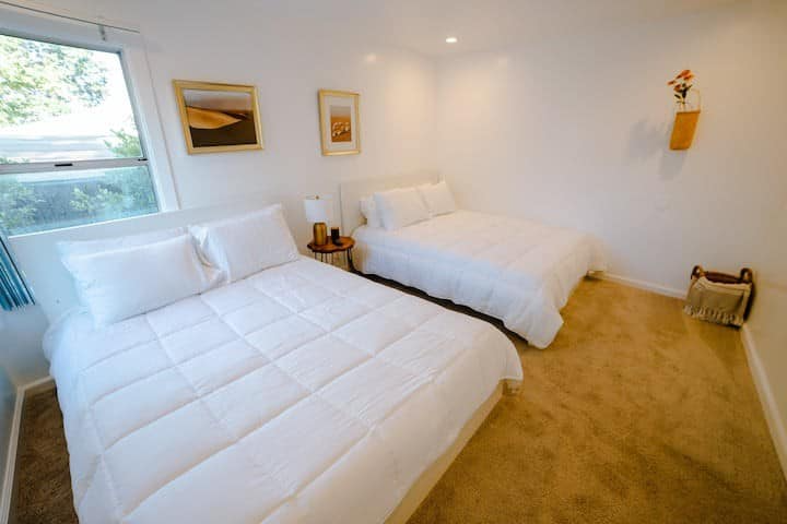 366 3rd St - Photo 4 of 21