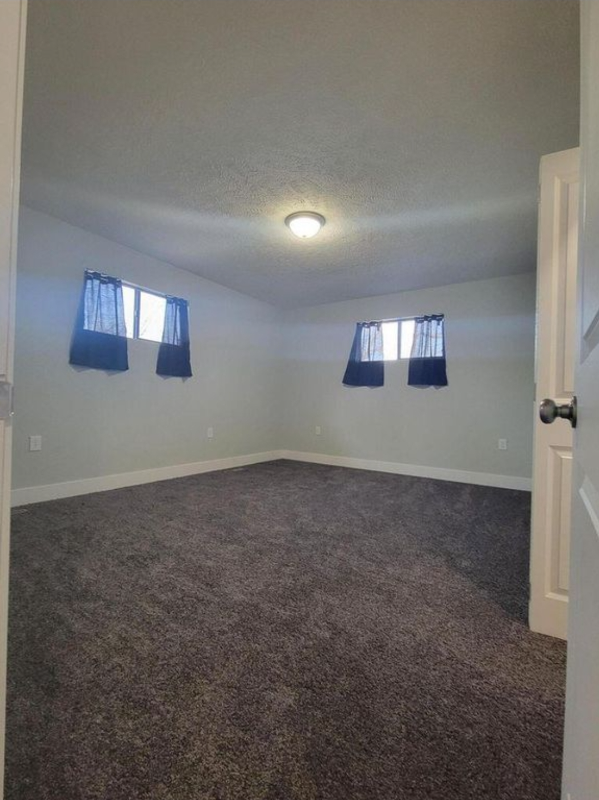 247 Redbud St - Photo 5 of 14