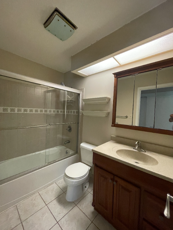 1585 Concord Cir - Photo 4 of 7