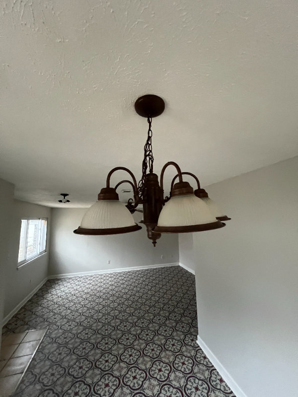 1130 N Pershing Ave - Photo 3 of 9