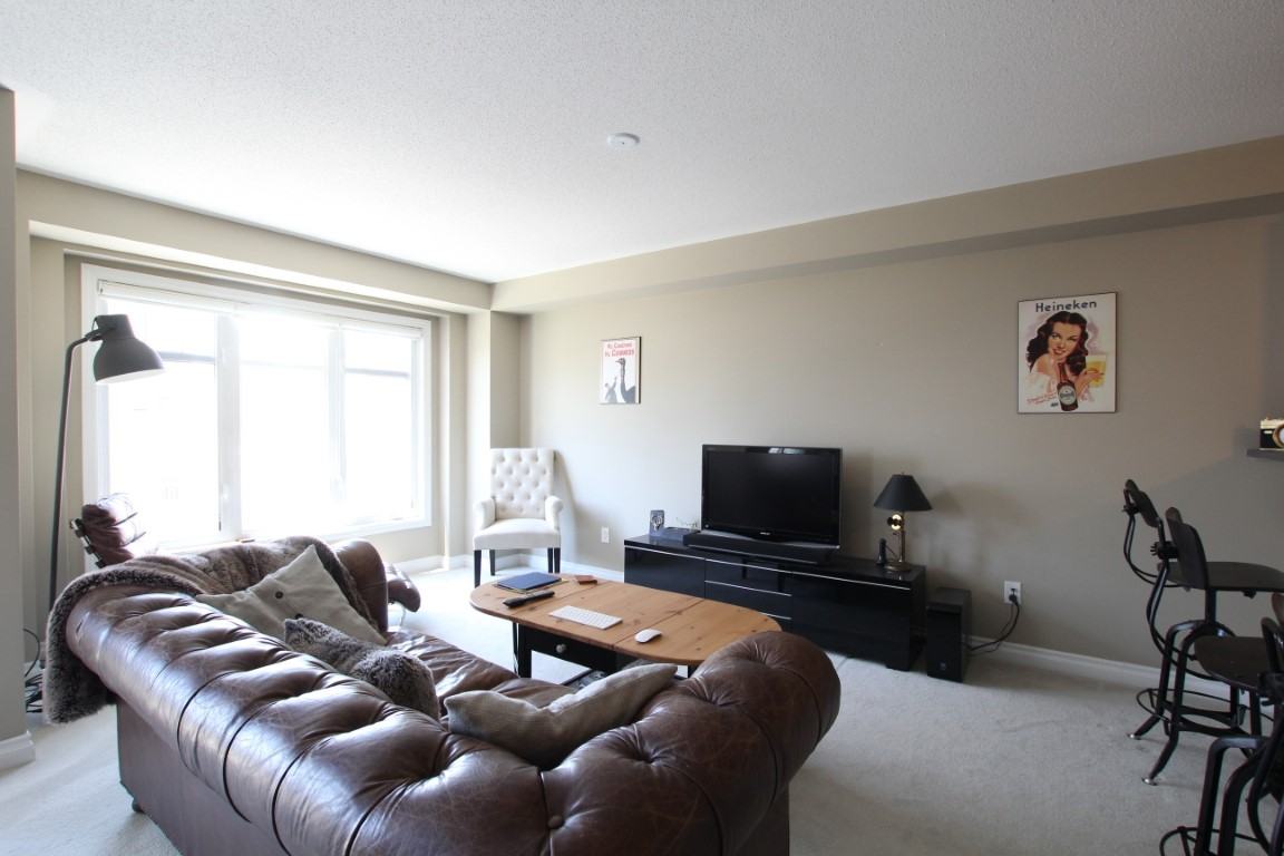 502 Barholm Pvt - Photo 2 of 25