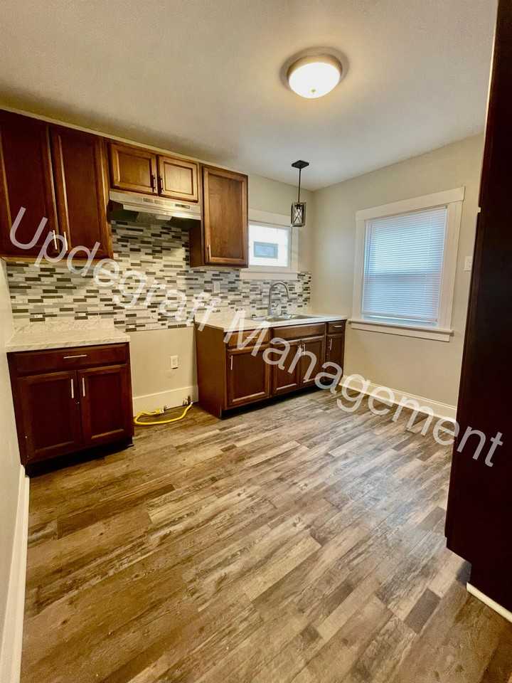 20 Stanfield Ter #1 - Photo 6 of 16