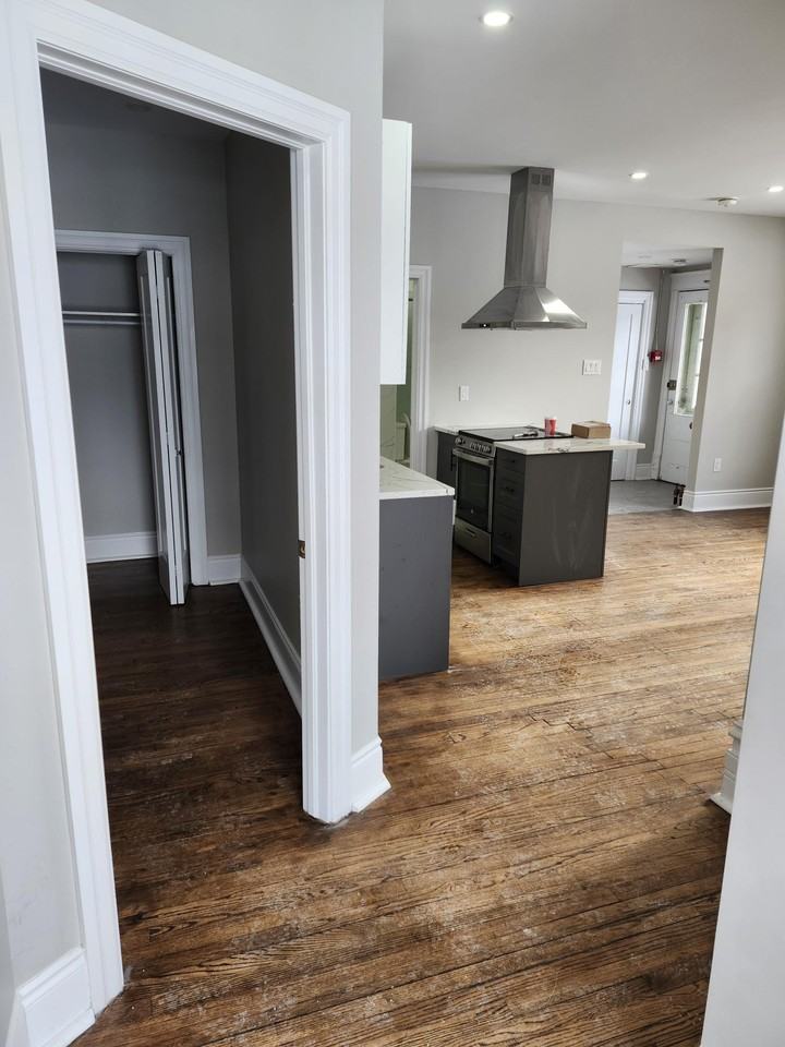 105 Waverley Street - Photo 2 of 10