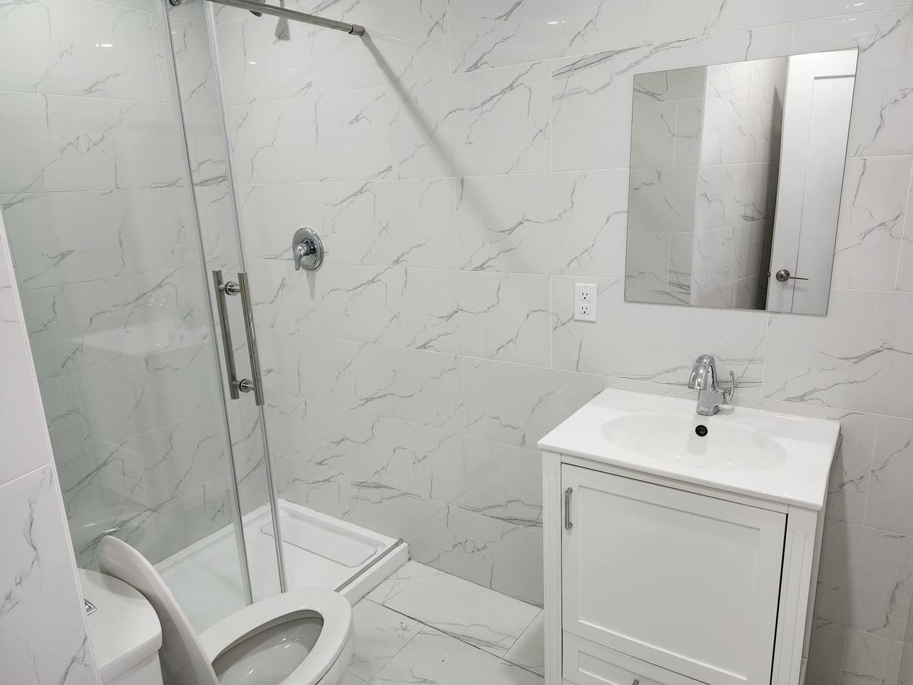 105 Waverley Street - Photo 3 of 10