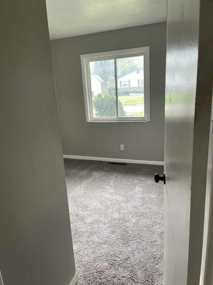 1843 Fleming Rd #1 - Photo 5 of 20