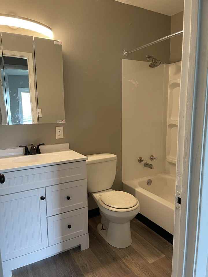 1843 Fleming Rd #1 - Photo 6 of 20