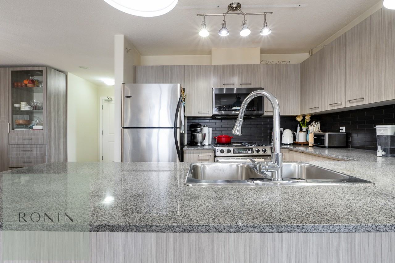 4333 Central Boulevard #1706 - Photo 6 of 33