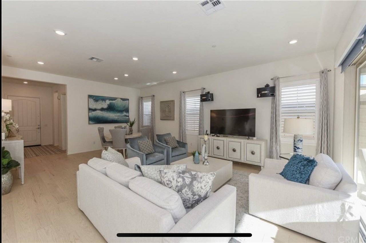 Rooms for Rent in Tustin, CA Zumper